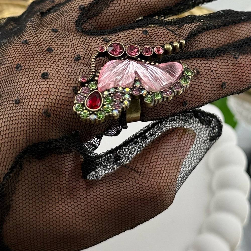 Vintage Style Butterfly Statement Ring ✨🦋 - Picture 8 of 9